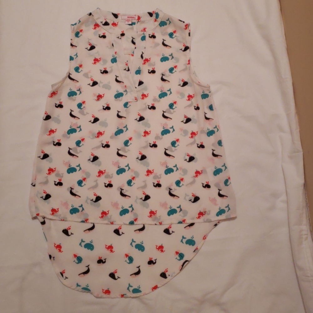 White & Whale Print Sleeveless Top